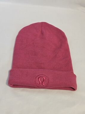 lululemon- Warm Revelation Beanie SZ S/M